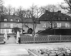 Nedre Manilla i 1910-årene, Östbergs tilbygg til høyre