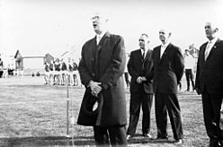 Opening van het stadion. De foto is genomen op 11 september 1966. De man op de foto is Olaf Hagen, burgemeester van Bodø op dat moment.