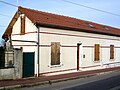 Pavillon double pour ouvriers de 1906, dans la 1re rue Charles Gabel. Il garde à peu près son aspect d'origine, hormis les volets qui ont été échangés. Il en existe trois exemplaires, plus un muni ultérieurement d'un étage.