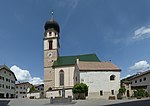 Pfarrkirche Maria Himmelfahrt mit Friedhofskapelle St. Michael, Friedhof und Bildstock