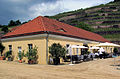 Vinothek: Westliches Wirtschaftsgebäude zum Schloss Wackerbarth