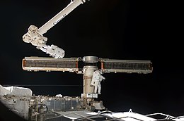STS-117 EVA3c.jpg