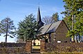 St. Ägidius-Kapelle einschließlich Friedhofsmauer und Sandsteinkreuze