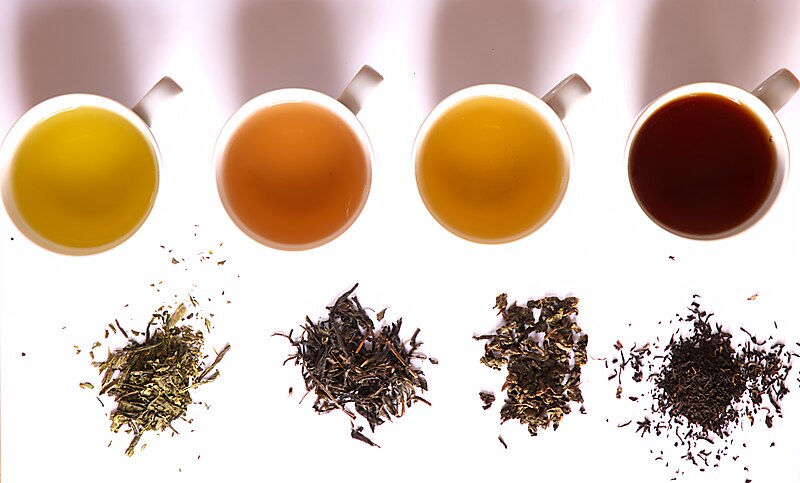 File:Tea in different grade of fermentation.jpg