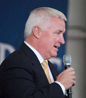 English: Tom Corbett at the McCain rally at th...