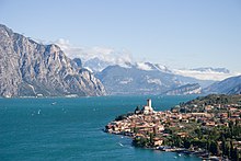 Alpine lakes like Lake Garda are characterised by warmer microclimates than the surrounding areas Altstadt von Malcesine-2.jpg