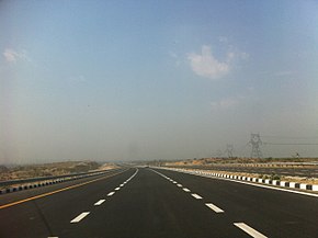 Approaching-Yamuna01 Agra Lucknow Expressway (33198644271).jpg