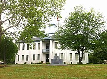 Benton County Mississippi Courthouse.jpg