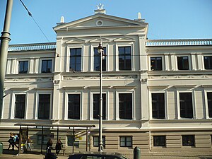 Main avant-corps