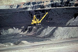 A coal mine in Wyoming, United States. The Uni...