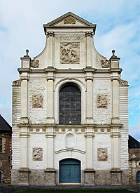 Façade de la chartreuse.