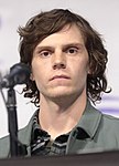 Evan Peters by Gage Skidmore 3.jpg