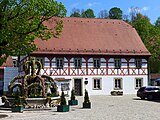 Rathaus und Osterbrunnen