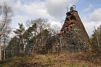 The collapsed viewing tower on the Hohenberg
