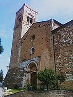 Façade et campanile du Duomo Vecchio