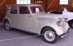 Renault Novaquatre (Type BDJ 1) Limousine (1938)