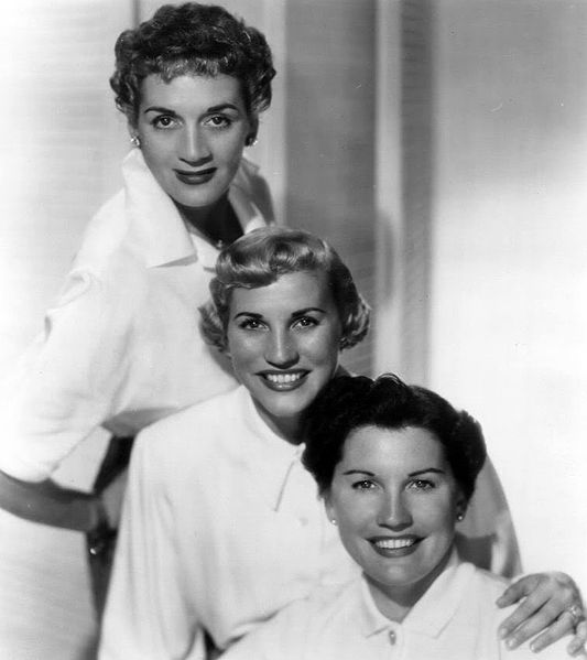 File:The Andrews Sisters 1952.JPG