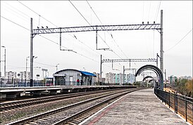 Вид на платформу в направлении станции Дарница