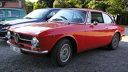 1972 Alfa Romeo GT 1300 Junior s příplatkovými koly
