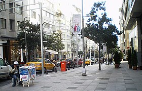 Abdi İpekçi Street en Nişantaşı.