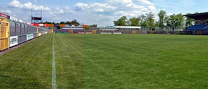 Panoramaansicht des Spielfeldes