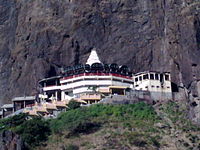 Храм Богини Сапташрунги Деви1.jpg