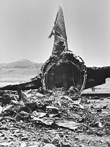 Wreckage of the KLM's vertical stabilizer. Het verongelukte KLM-toestel De Rijn, Bestanddeelnr 929-1004 (cropped).jpg