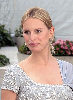 Karolina Kurkova Shankbone 2009 Metropolitan Opera.jpg