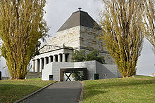 Shrine of Remembrance in Melbourne, Australia Melbourne war memorial02.jpg