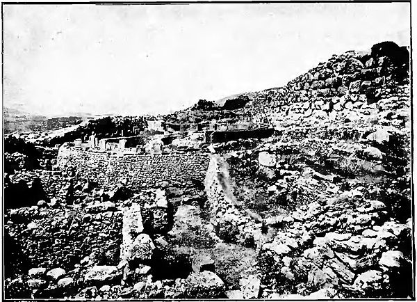 Fig. 31 - Southwest Wall of II Stratum