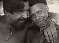 Orlando Villas-Boas e um índio iquipengui em foto de 1967