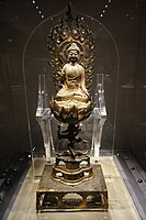 Patung emas Buddha Shakyamuni