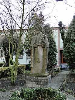 Pomnik św. Andrzeja Boboli przy kościele