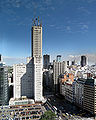 Vista sull'Avenida e sull'Edificio Alas