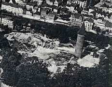 Luftansicht der Abrissarbeiten am Piastenschloss 1931