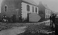 Saint-Guénolé : le raz-de-marée de la nuit du 8 au 9 janvier 1924, cabane renversée dans une rue inondée