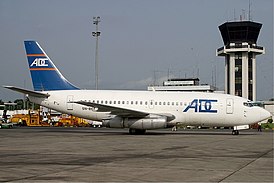Boeing 737-200 авиакомпании ADC Airlines, схожий с разбившимся