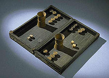 Backgammon set, 19th century Backgammon-set from American civil war.jpeg