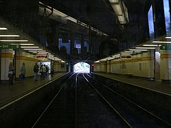 Kvar Lane Ends Metro-stacio