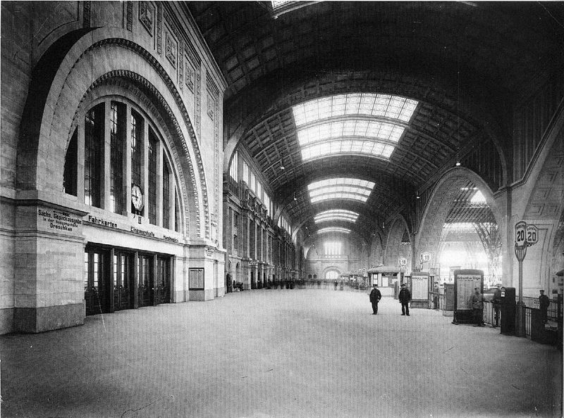 Hauptbahnhof Querbahnsteig Leipzig 1916