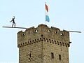 Götzenturm in Heilbronn mit Skulptur von Hubertus von der Goltz