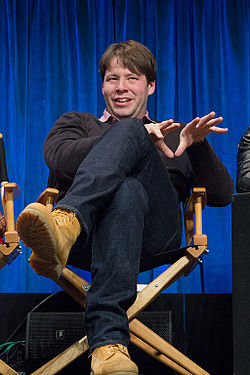 Ike Barinholtz 2013.