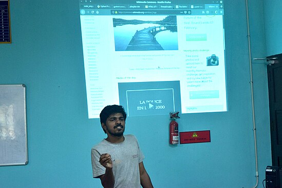 Mujeeb taking class at College of engineering karunagapally