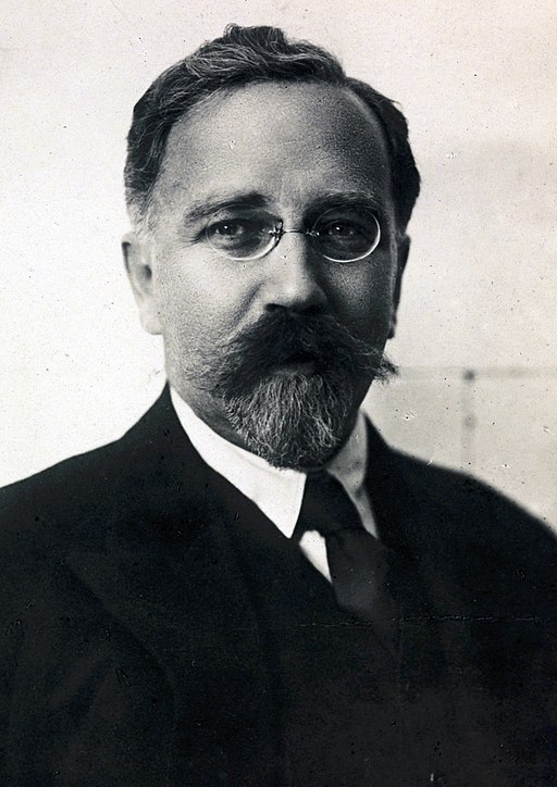Lev Kamenev 1920s (cropped).jpg