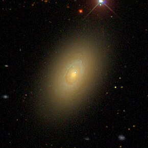 Поглед кон NGC 4138