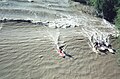 Surfere på en tidevannsbølge i Severn.