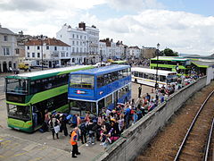 Gare routière sur l'île de Wight (Royaume-Uni)