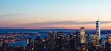 Lower Manhattan skyline with One World Trade Center (far right) The City that never sleeps - Flickr - christianreimer.jpg
