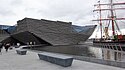 RRS Discovery & V&A Museum, Dundee.jpg