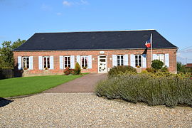 The town hall in Conteville